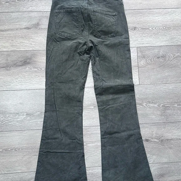 American Eagle Corduroy Super High Rise Flare Pants - Picture 13 of 15